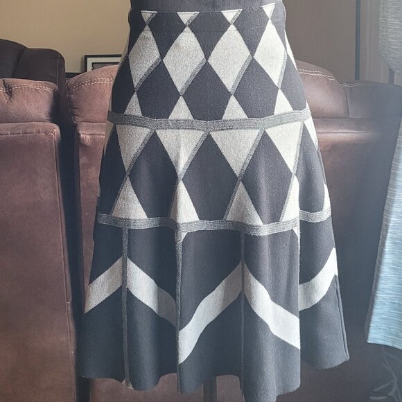 Sioni Studio Women Checkered Plaid Black/Gray Fit and Flare skirt, size S‎ - Picture 1 of 5